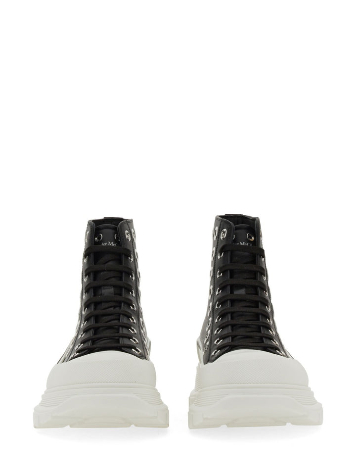 Alexander McQueen Sneakers - Black | Wanan Luxury