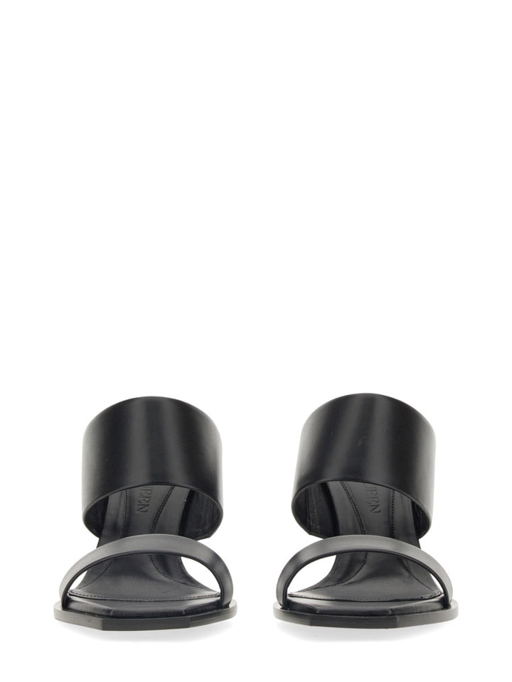 Alexander Mcqueen Sandals - Black | 2a6f1a19fc6e0c67966b70be4a4ae0bbffcf48b6