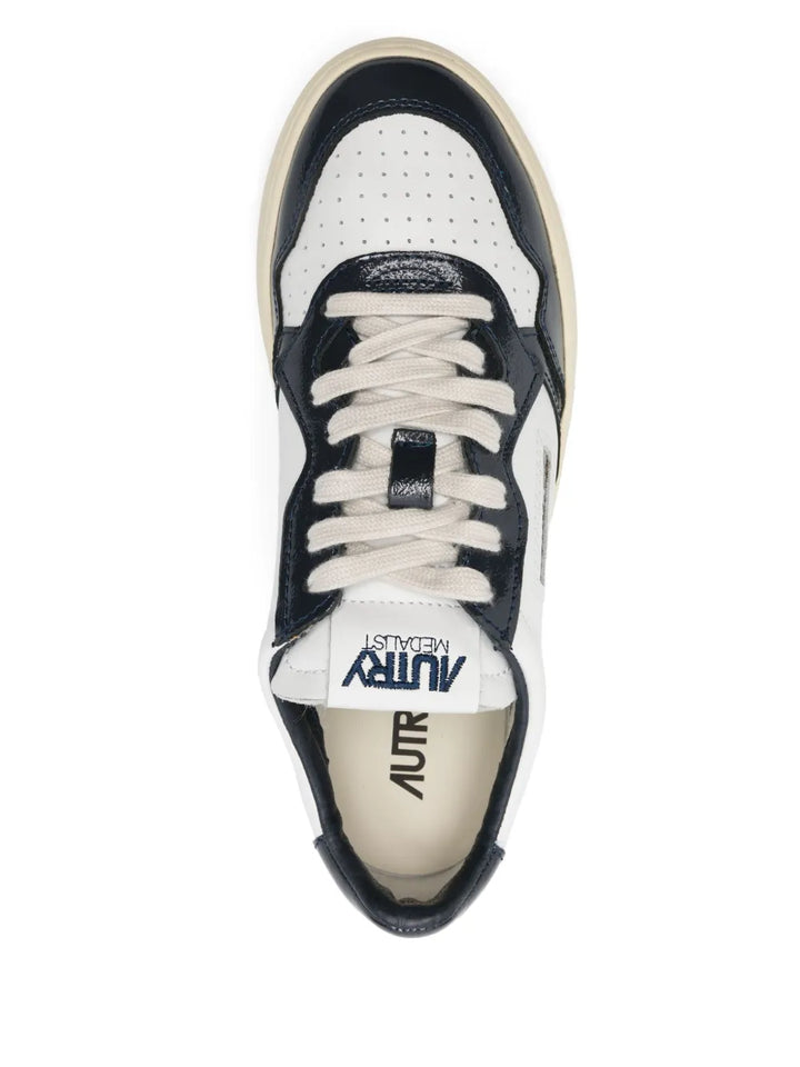 Autry Sneakers - White | 147400079be0a65a0ac3fd18b9de17e0ea5d247e