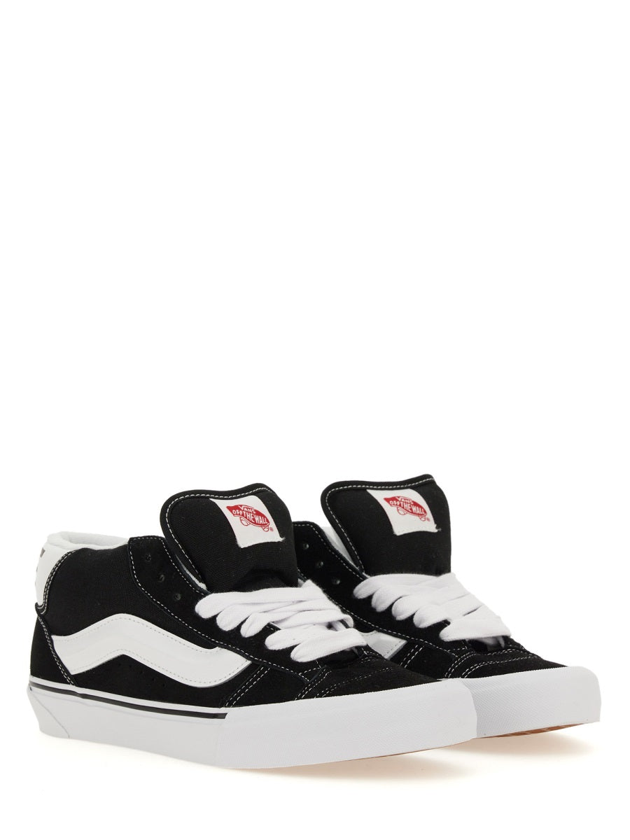 Vans Sneakers - Black | Wanan Luxury