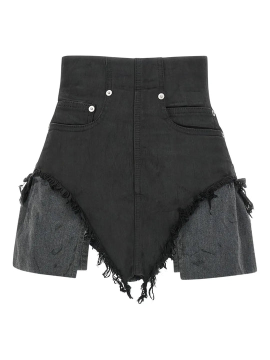 Shorts With Frayed Edges
