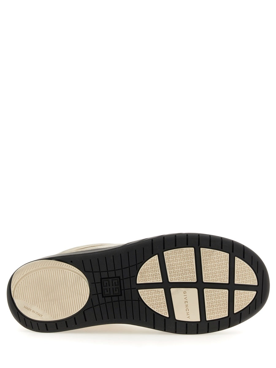 Givenchy Sneakers - White | Wanan Luxury
