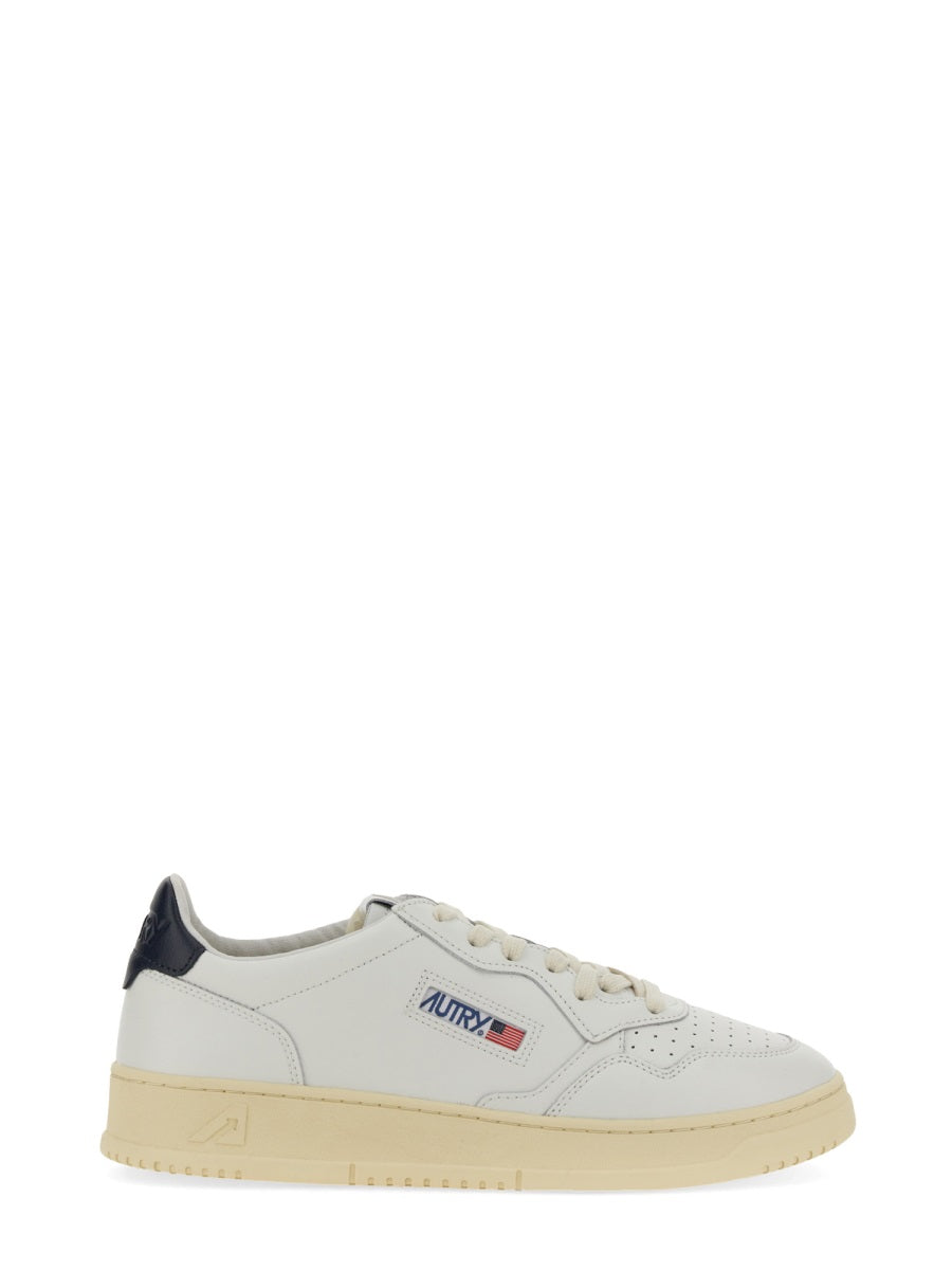Autry Sneakers - White | Wanan Luxury