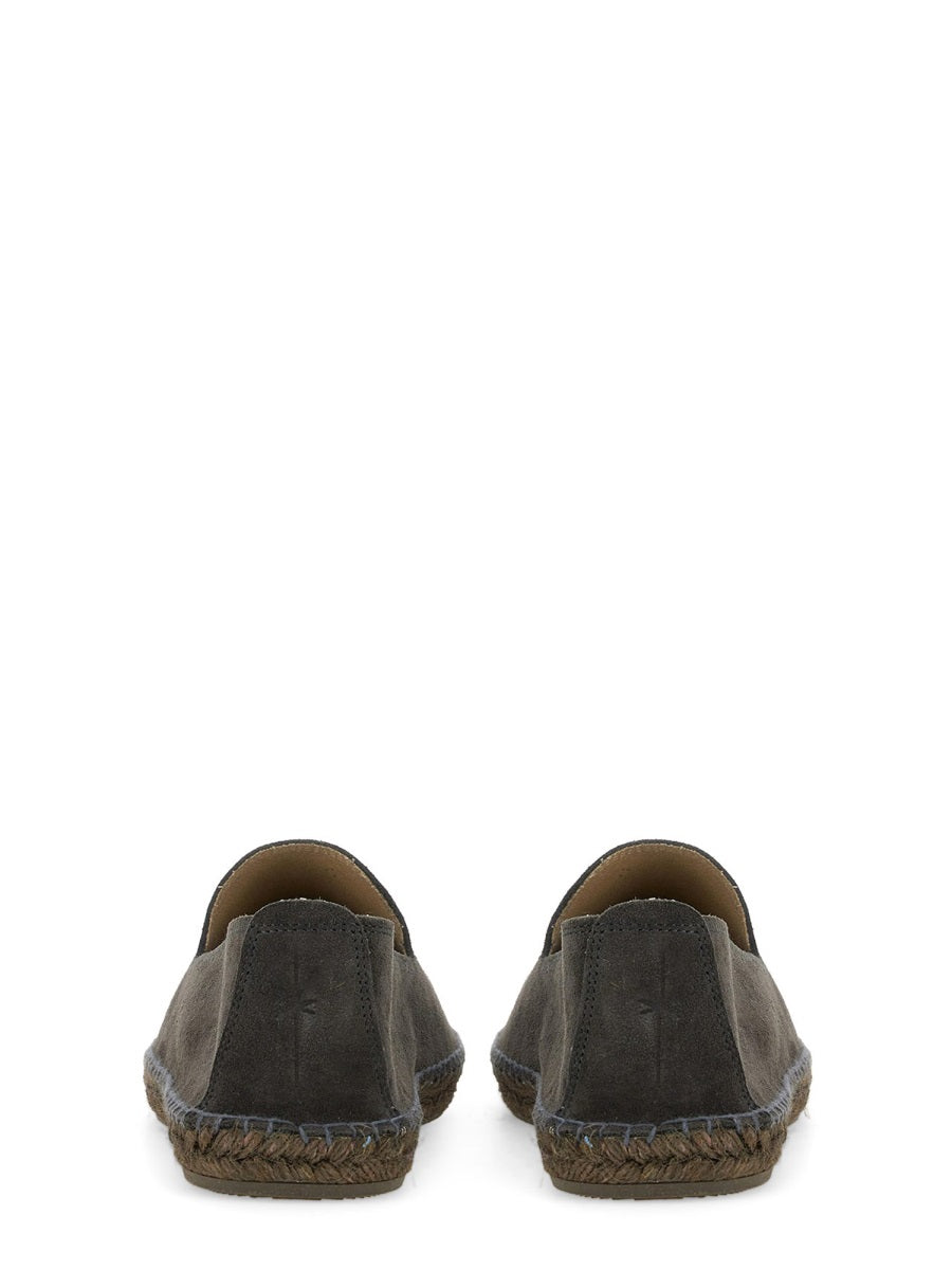 Manebí Flat Shoes - Grey | Wanan Luxury