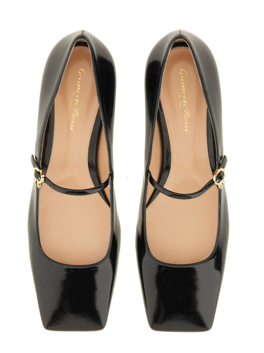 Gianvito Rossi Flat Shoes - Black | Wanan Luxury