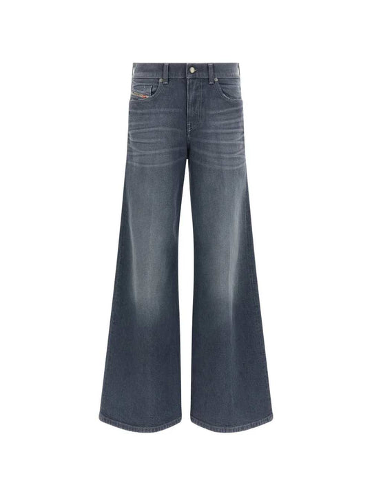 Flared Jeans