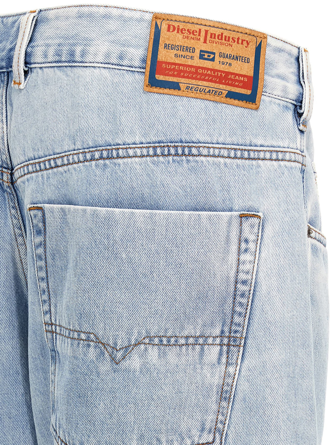 Diesel 1997 D-Enim-M Jeans - Light Blue | f916d84ef50e53d211596df5ad92f1b0c1db37a8