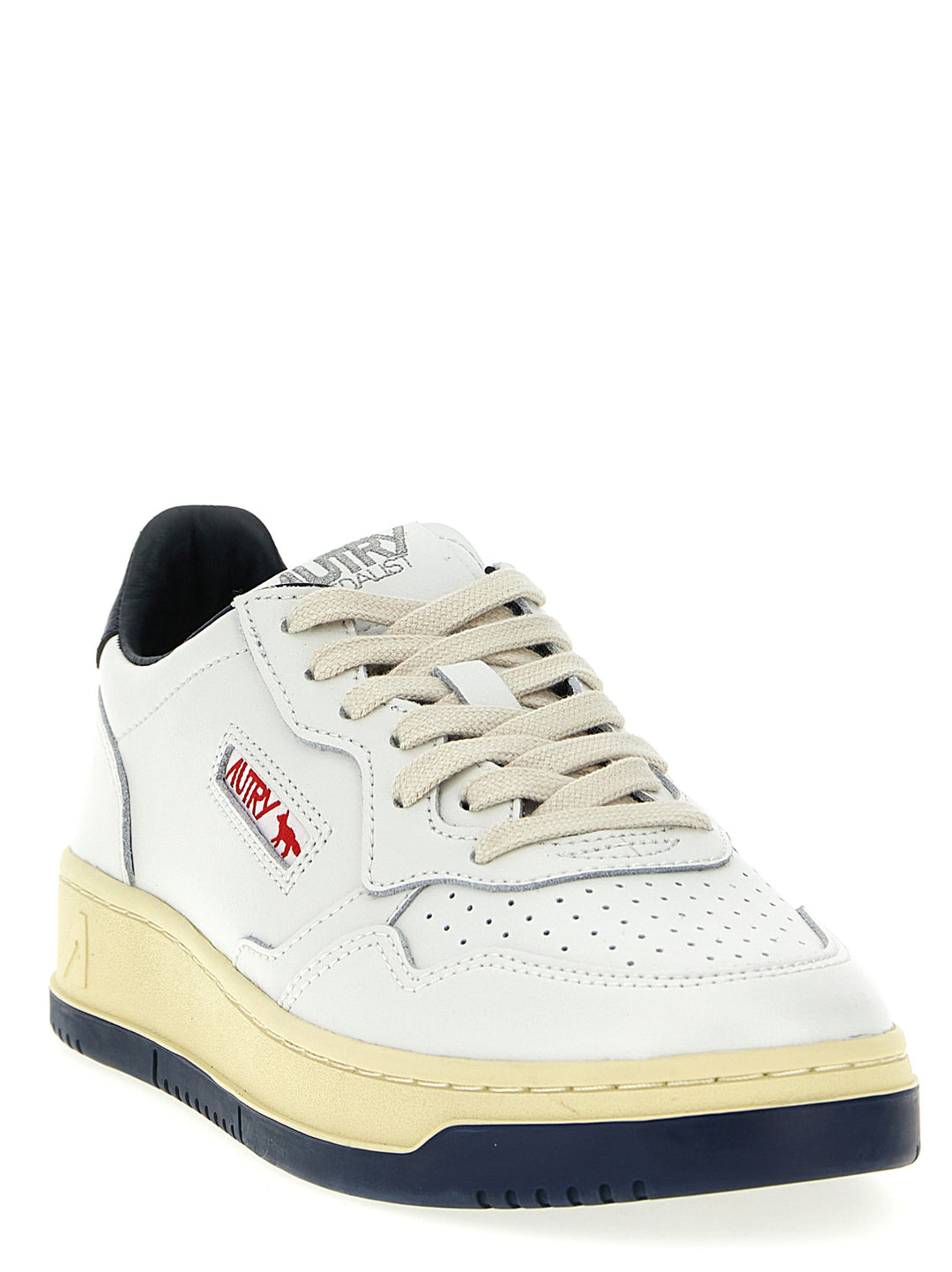 Autry Medalist Low Sneakers - Blue | 39bb16243700a7bb7de256211732de7f688ac66d