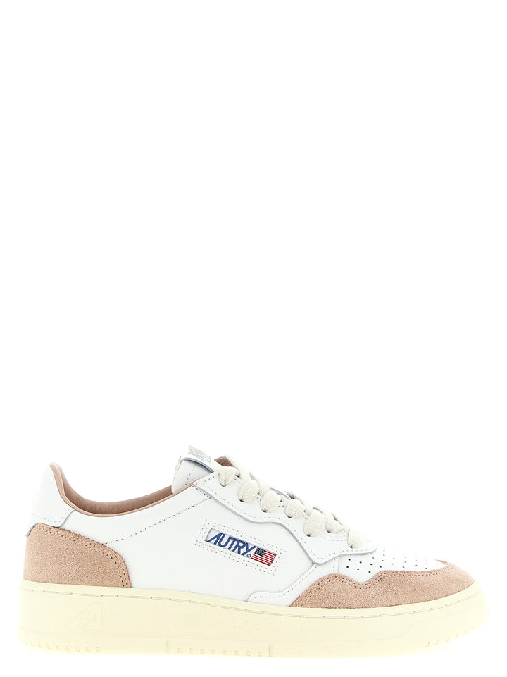 Autry Medalist Low Sneakers - Pink | ba3817e0b99d40f3d29ccbacef446b00d0ccde00