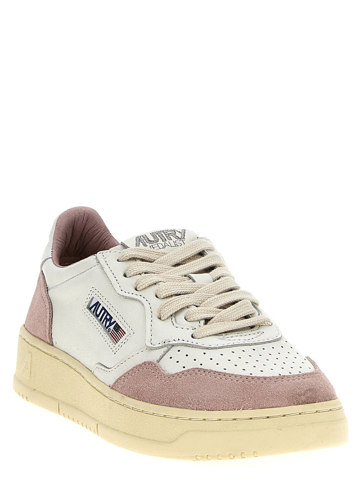 Autry Medalist Low Sneakers - Pink | 04f6d30bfc07abe07b7a3b5c8d7f8585e74f1cf2