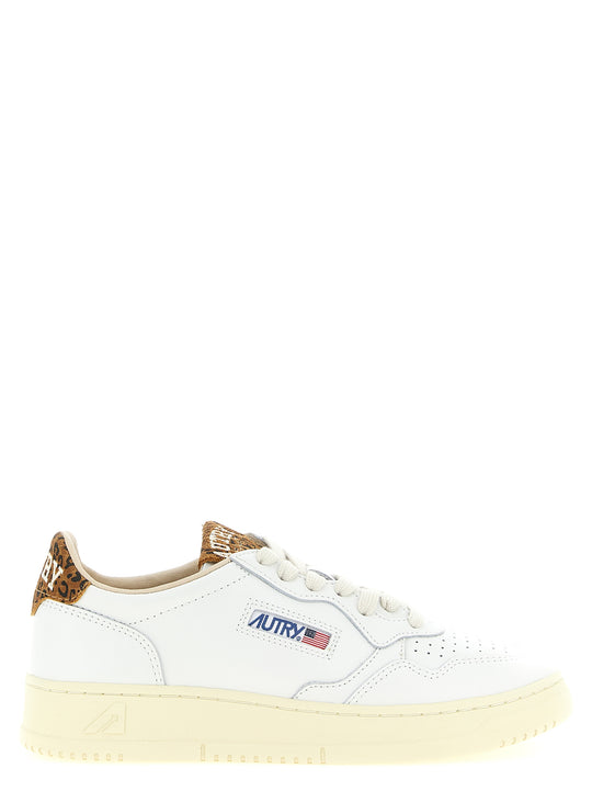 Medalist Low Sneakers Brown