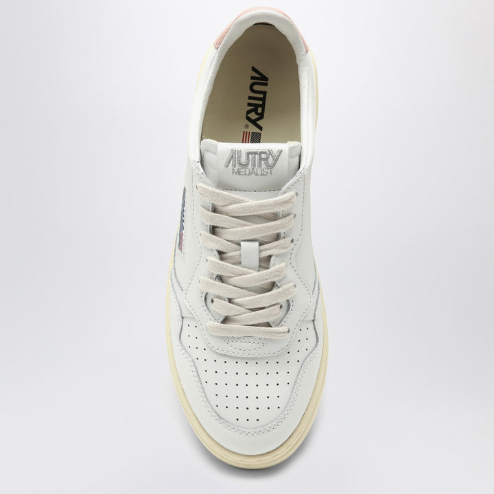 Autry Shoes - White | e9a9489aa4d35462e965670043952e87c9fbcd0a