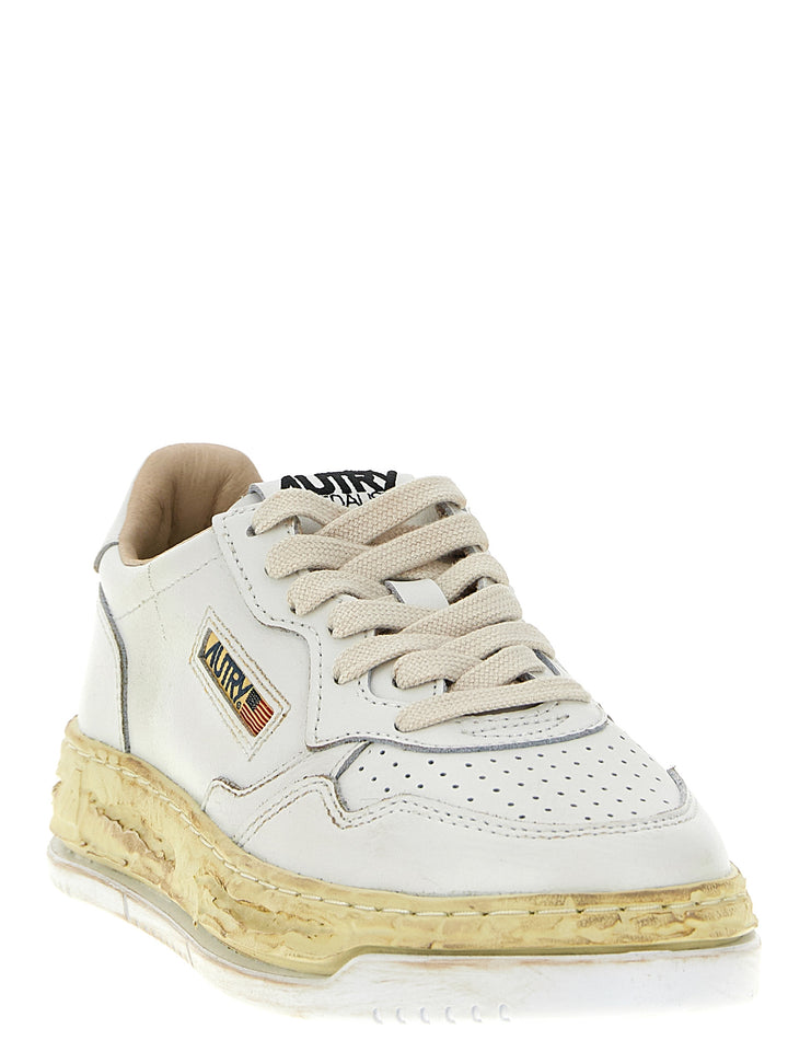 Autry Autry X Maison Mihara Yasuhiro Sneakers - White | 9ace352d10d52c0bdc2213f5e4cad756558e6091