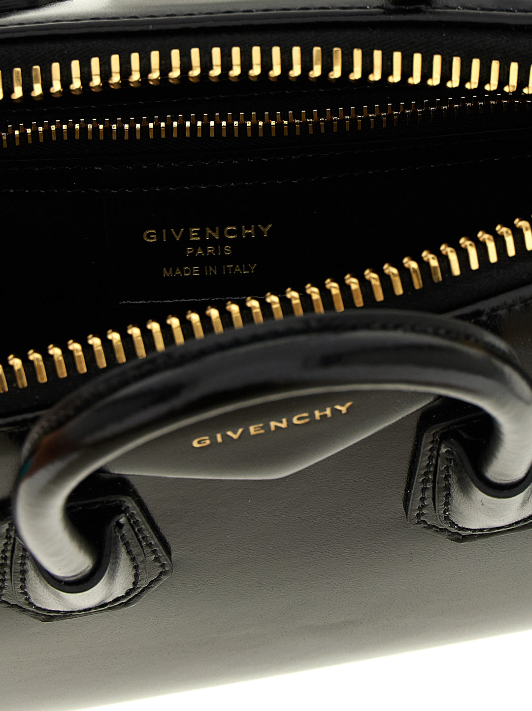 Givenchy Antigona Hand Bags - Black | a73868a9a10b80f77a220c5fbdd7eb2fa27f84f2