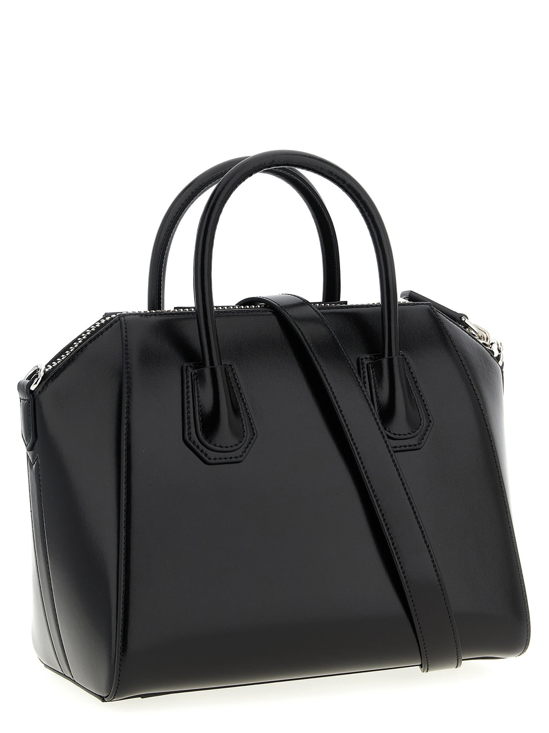 Givenchy Antigona Hand Bags - Black | 5b1c34fee64ec082ca197b73de114821f2c68511