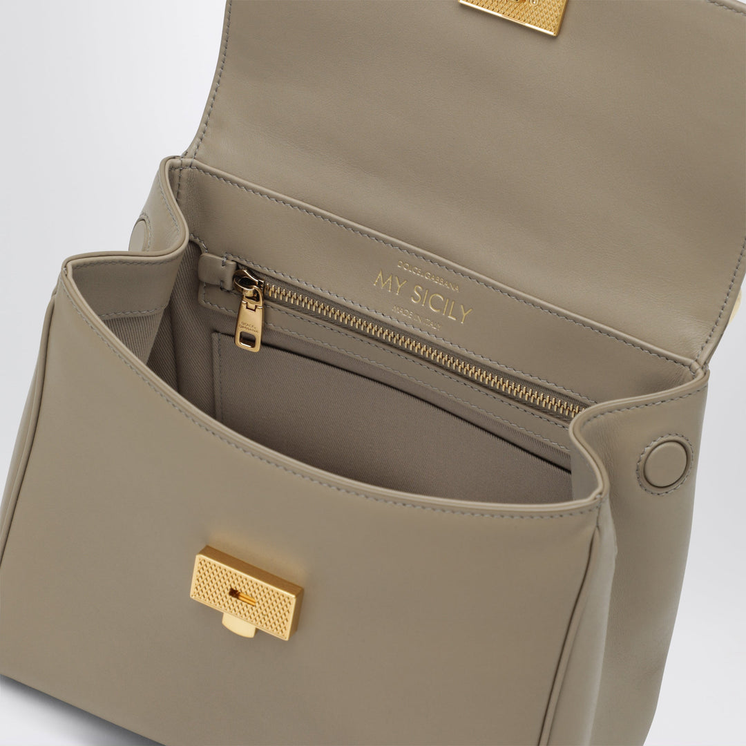Dolce&Gabbana Apparel & Accessories - Beige | ca6ba9c2ecad02fca81f5a62d6e557a001512e6f