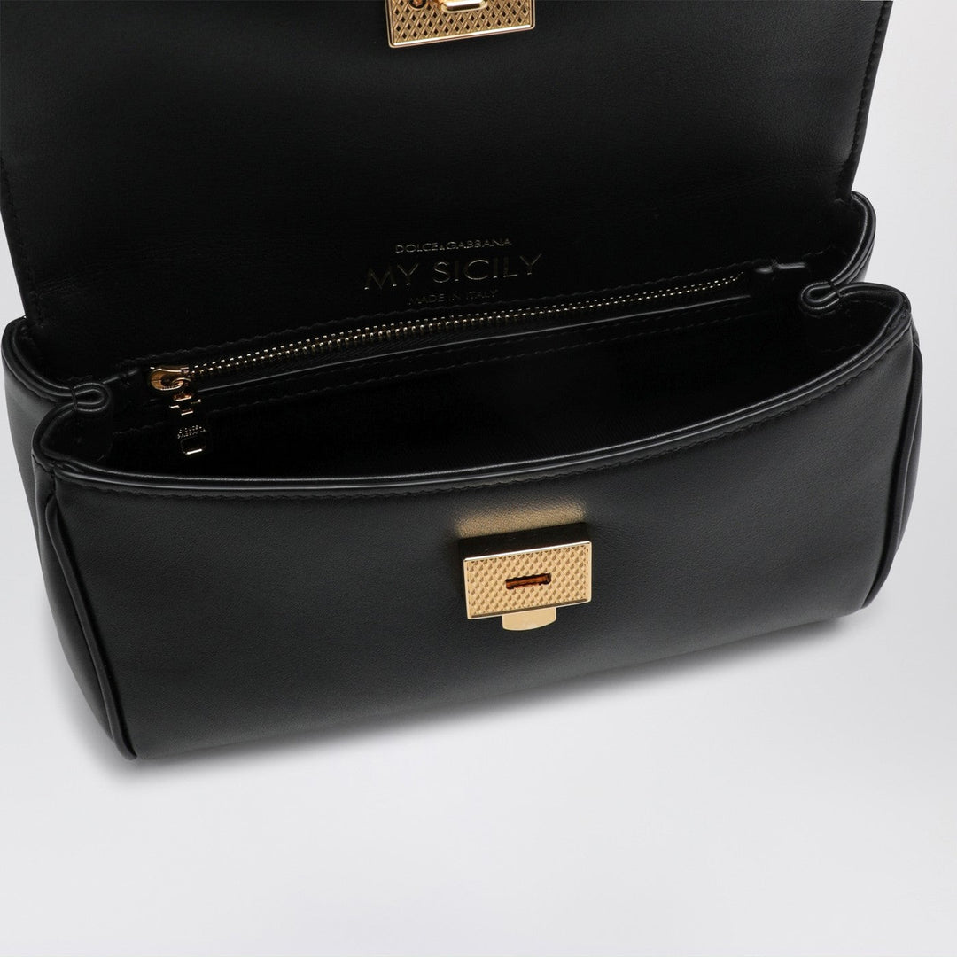 Dolce&Gabbana Apparel & Accessories - Black | 907136cc8821690c2267d72bce21c31c83bae07e