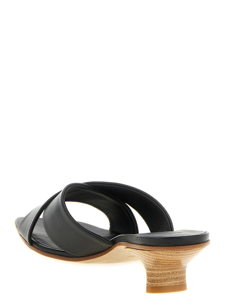 Vicini Leather Mules Sandals - Black | ec1907db3771a5b20c64f17721c68cc72afdde45