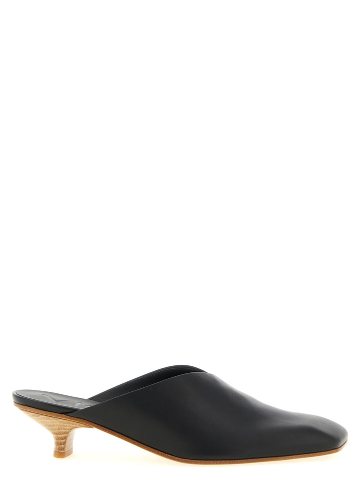 Vicini Lavenue Pumps - Black | f7e516cbad380a9c3dcb4de571b626c564872494