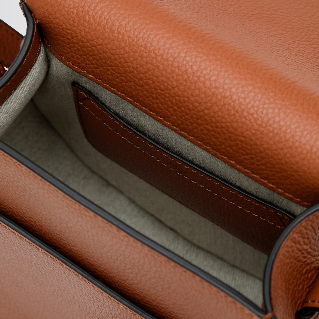 Chloé Apparel & Accessories - Brown | c79fc8252094607f0d63eebe3fae2c95e5a7e3bd