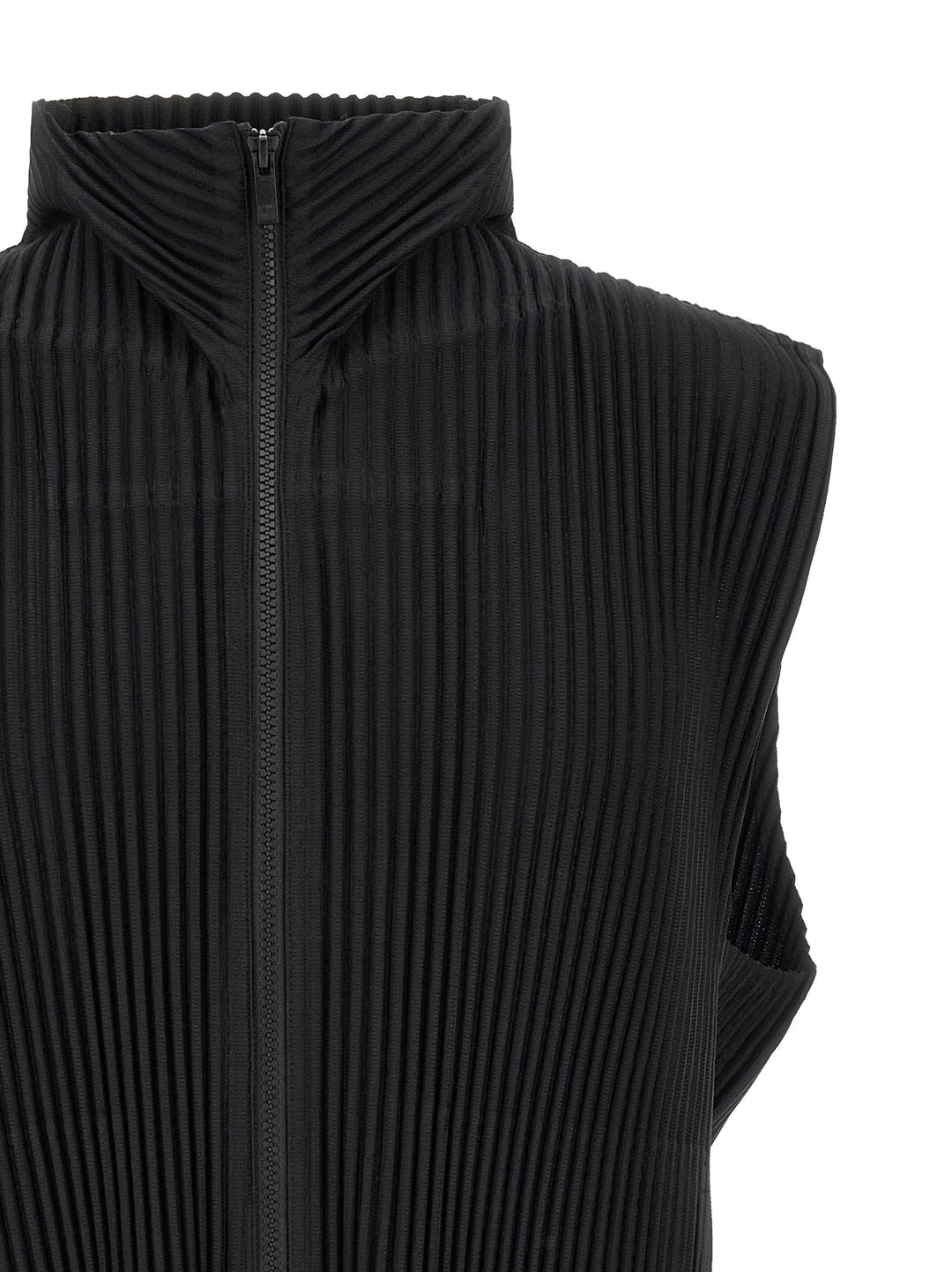 Homme Plisse' Issey Miyake Monthly Colors: April Gilet - Black | e0d3b5fc1350e25e746d9fc6ed5f3855ca383c54