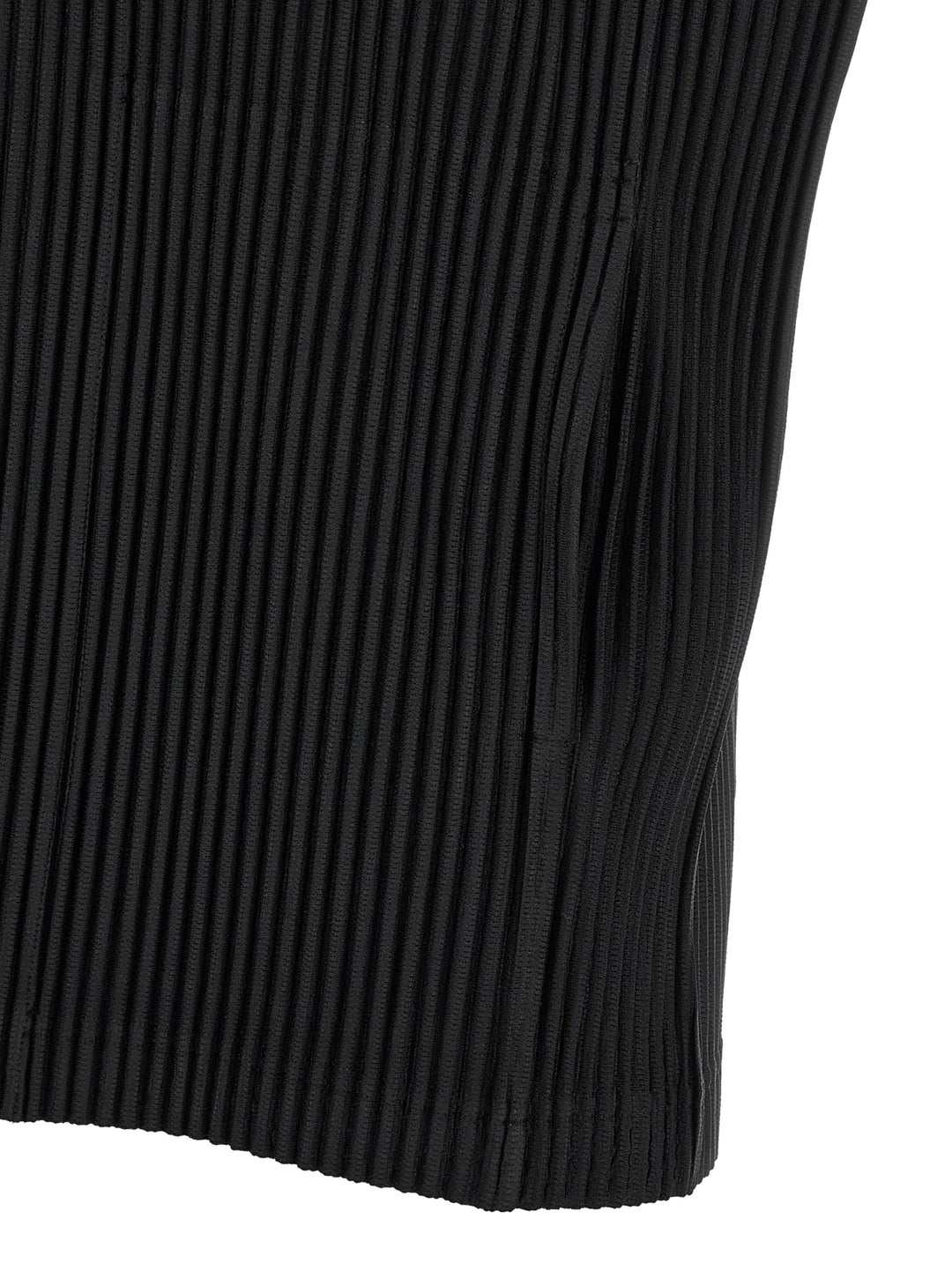Homme Plisse' Issey Miyake Monthly Colors: April Gilet - Black | 423b06721c83015dd9a0a32a379623c9ebb563dc