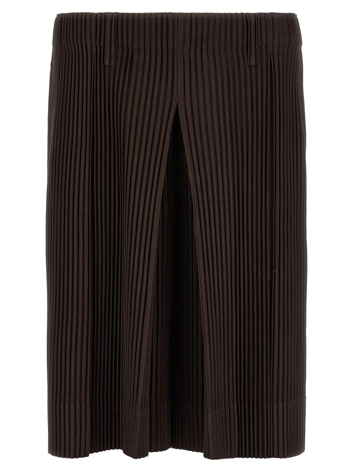 Homme Plisse' Issey Miyake Tailored Pleats 2 Bermuda and Short - Brown | f21753d1bb6b5e4ebf1fcd1b346601364ae6c0c2