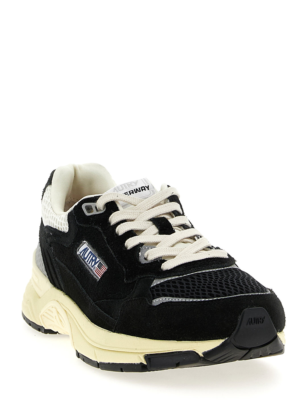 Autry Hyperway Low Sneakers - Black | 4b5854d0e9dd902474f71f04eb10463c1b86ec66