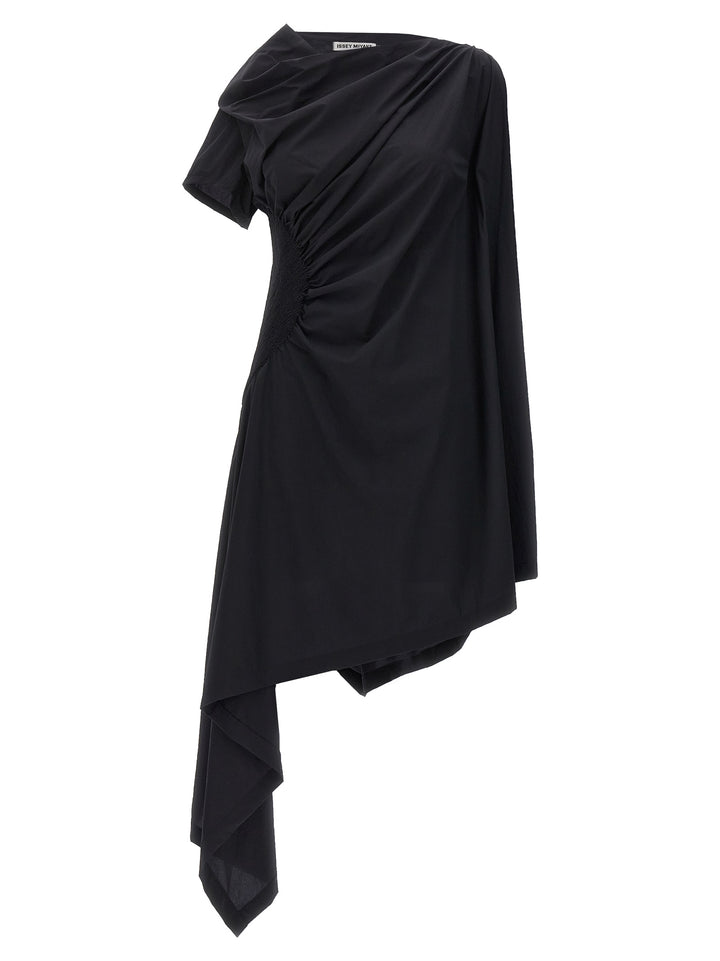Issey Miyake Eye Of The Bean Dresses - Black | 63bda7fd261b08e698e75300e9d08c1f80a89511