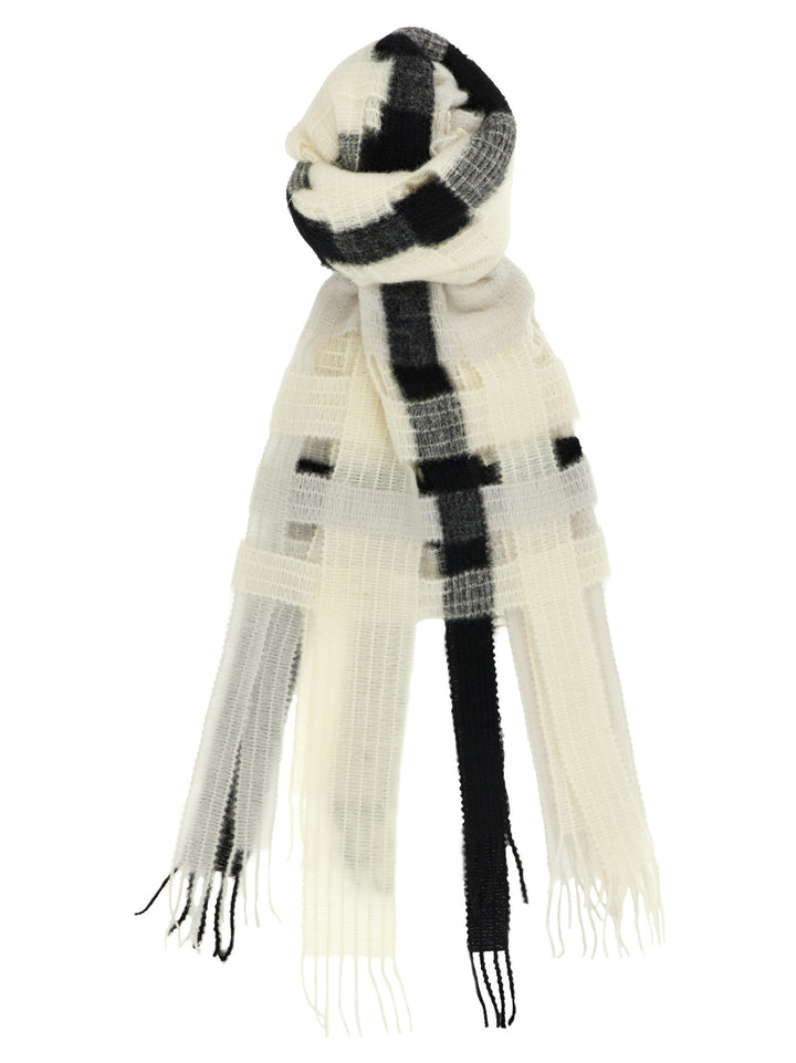 Issey Miyake Raschel Wave Stole Scarves and Foulards - White/Black | 3e67c71d08982d1a5c81916f1c045e286df6e9c0