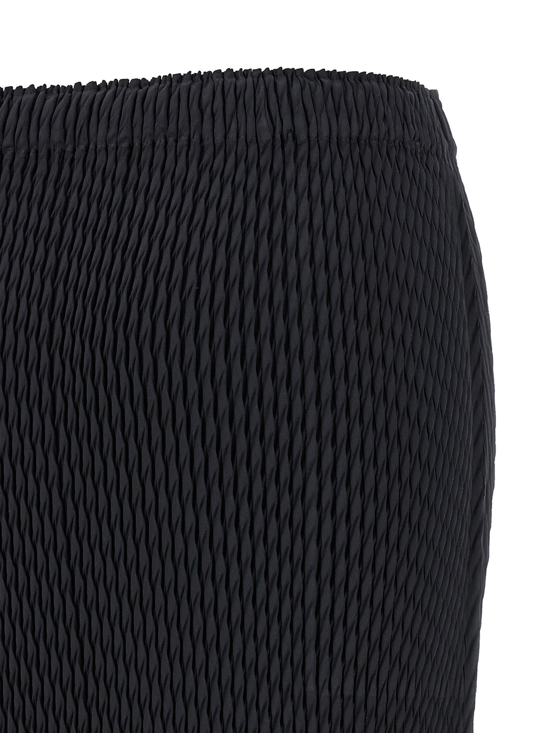 Issey Miyake Sleek Pleats Skirts - Black | 45e0b8bfdbd15801eae346598c17ac3facd1714c