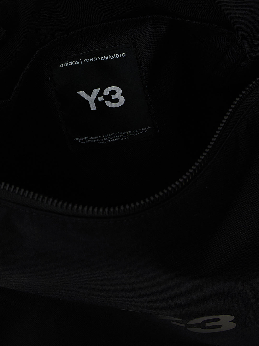 Y-3 Y-3 X Body Small Crossbody Bags - Black | d6b6460a2b831821745eeb3359325d1f52ec36b6