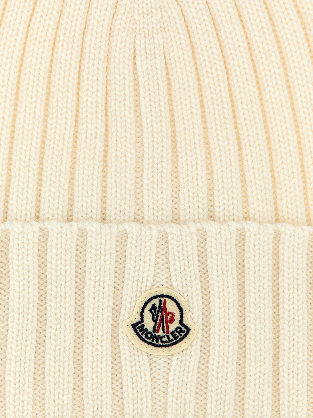 Moncler Logo Patch Beanie Hats - White | 8995ef9cf0b05b9436fbbd215d825fd5bce7aa6e