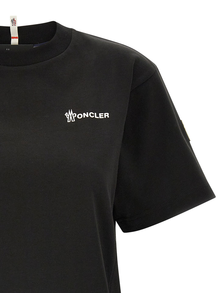 Moncler Grenoble Embossed Logo T-shirt - Black | 9d80466f8f5c38ac2acd62fcbfabe942427e74f5