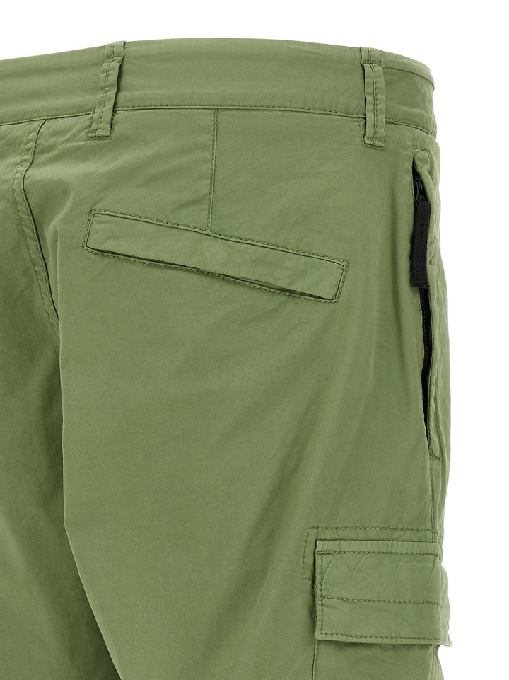 Stone Island Logo Badge Cargo Pants - Green | 73778faa8806457fc30dcc8b40601a19bb01d188