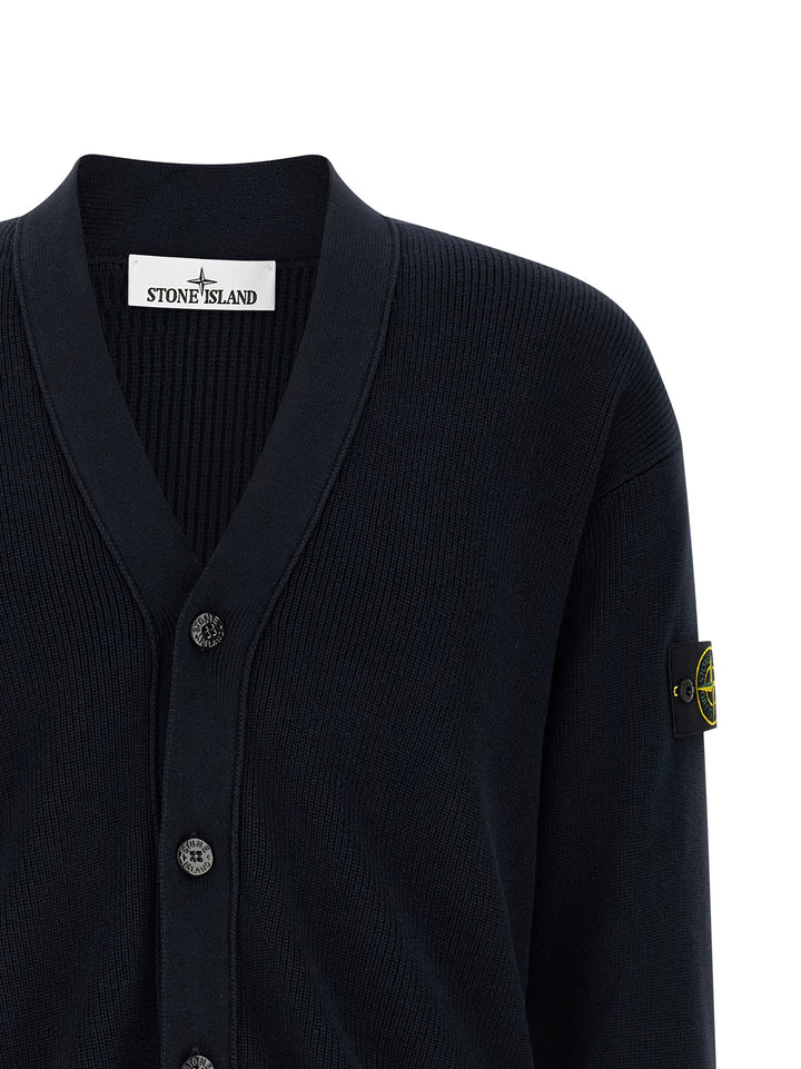 Stone Island 5100009 Sweaters and Cardigans - Blue | 0680fc07de65258c3c397f10b14dc2c17c930176