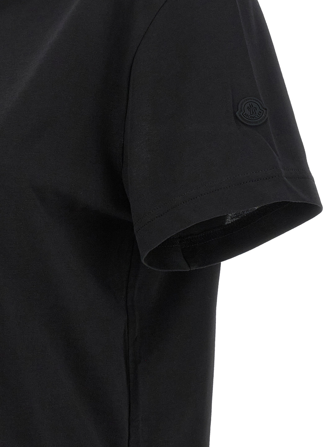 Moncler Logo Embroidery T-shirt - Black | 38bd747757e1ae16406726d9dfe1a6a3618a1108