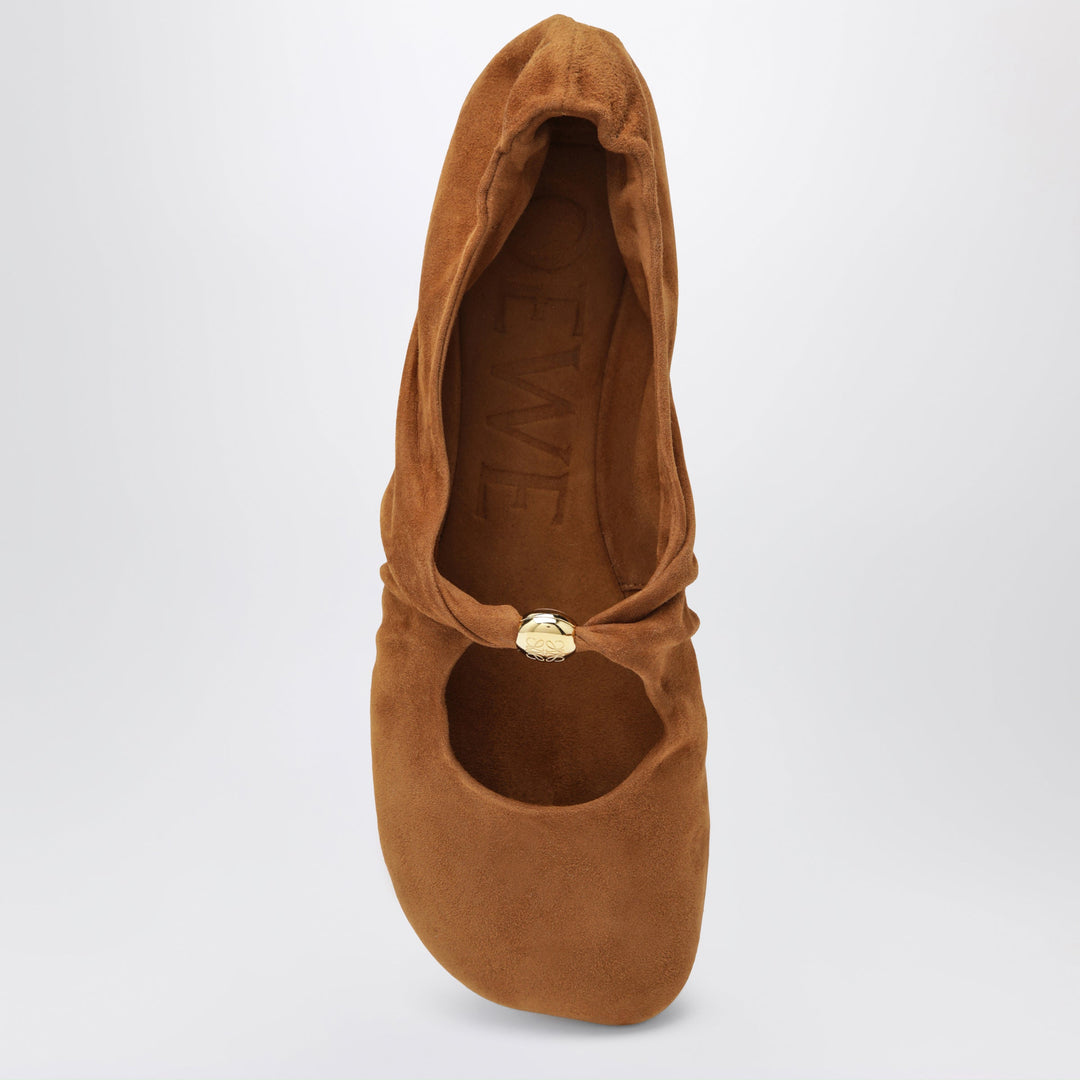 Loewe Apparel & Accessories - Brown | cdc1269b52d9581fbf00f1a7280f71d08011fcd8
