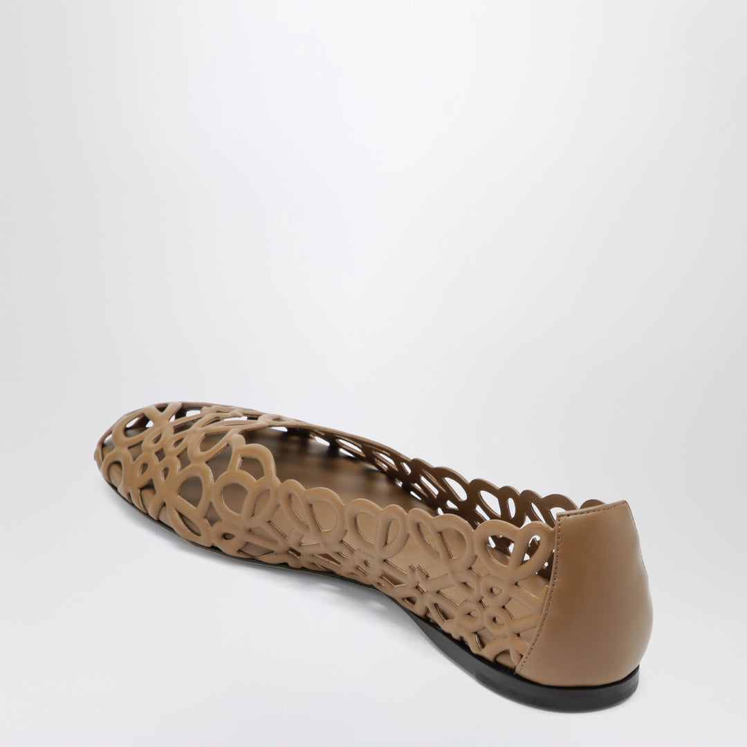 Loewe Apparel & Accessories - Brown | eeeceee5c4abac9ed652ea1abaa0e70d6d61eb88