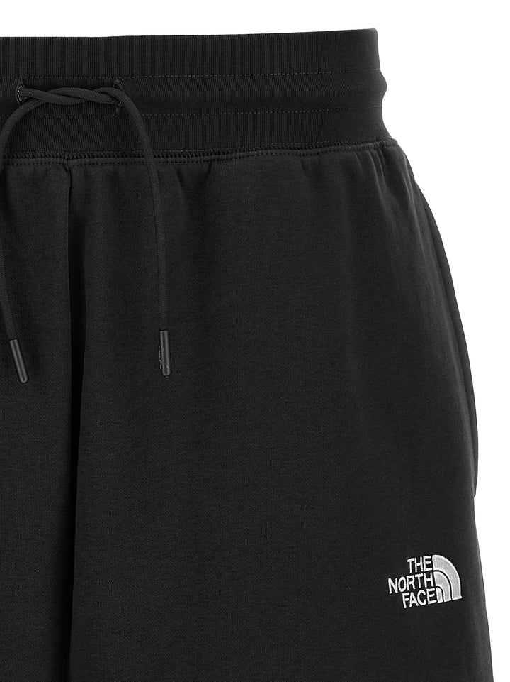 The North Face Essential Relax Bermuda and Short - White/Black | 3fe4ac220987eb1c4368b04e0e8426997e336a09
