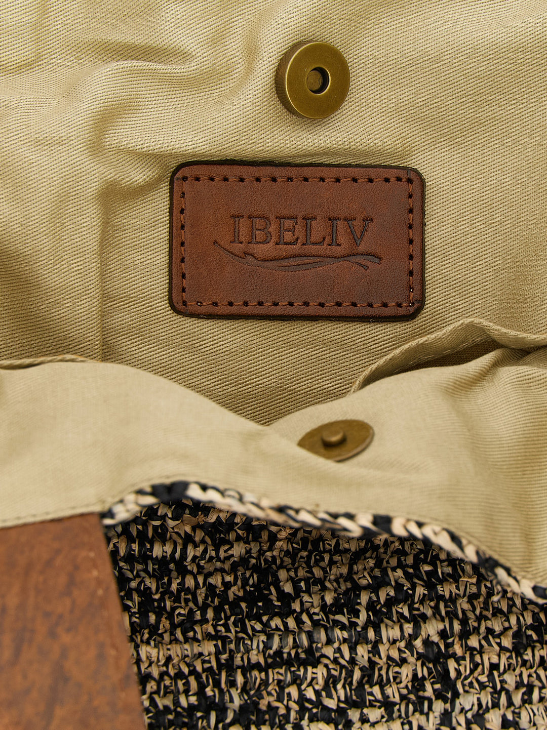 Ibeliv Onja Hand Bags - White/Black | e4285e715ece2f3f684de3a7e3d1cb066444722f