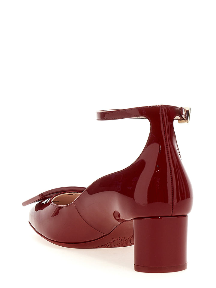 Roger Vivier Roundy Pumps - Red | dd3b956104bbb081a5b314756edcff796d26919b