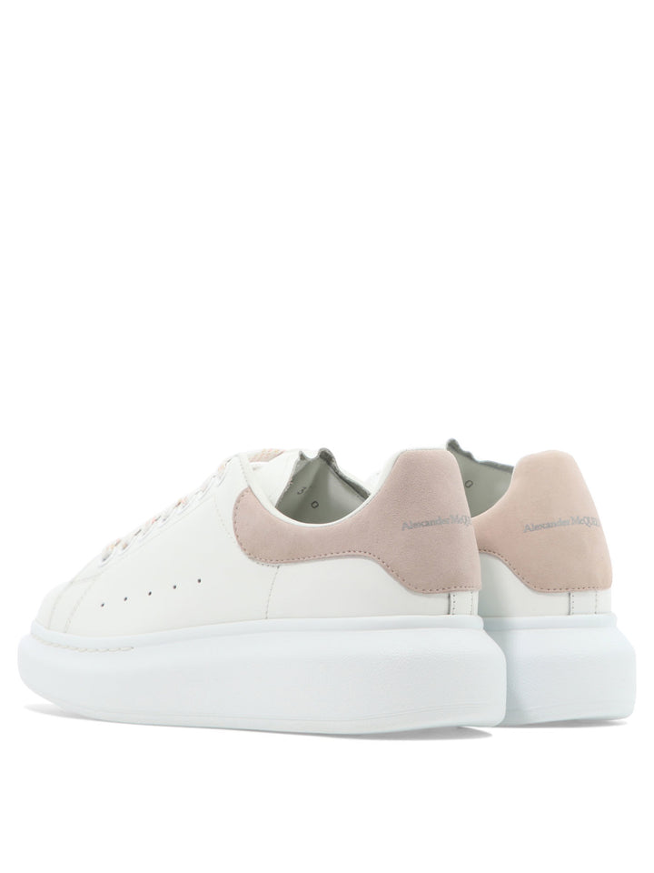 Alexander Mcqueen Oversize Sneakers & Slip-On - White | 08ee50e261189f48ddf67347257619a7552bd65b