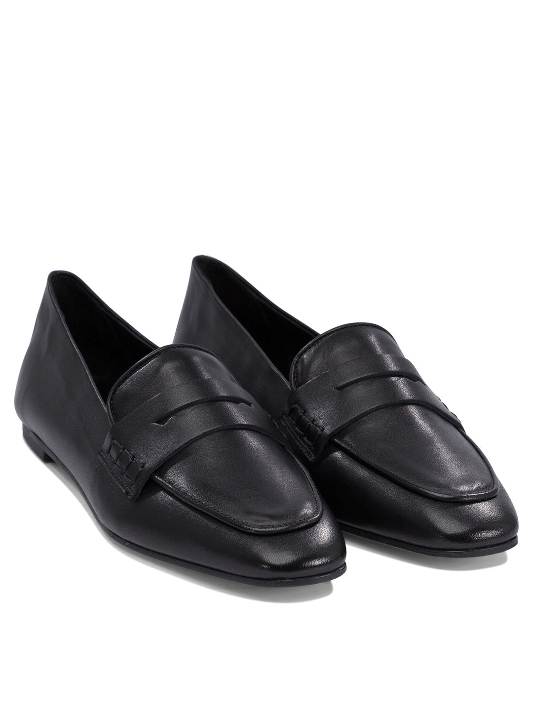 Aeyde Alfie Loafers & Slippers - Black | d527339be2b28cb665e6e48c8b3b8c63da240c76