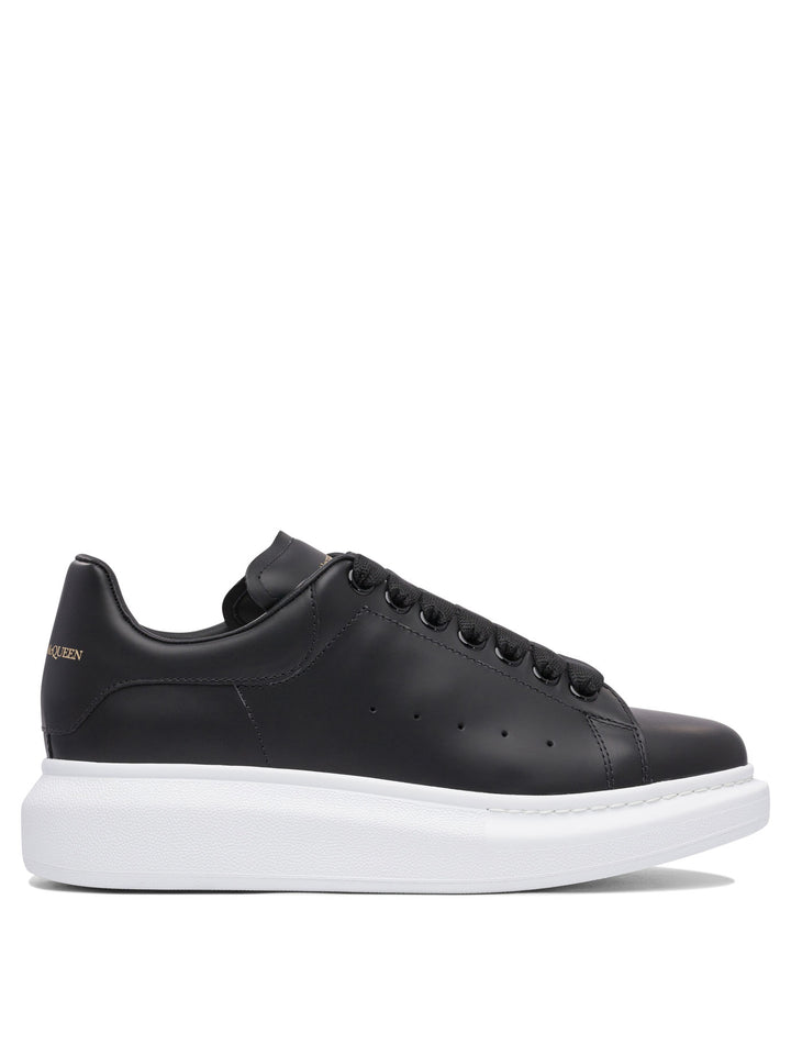 Alexander Mcqueen Oversize Sneakers & Slip-On - Black | 09b7101fc2a4129110ec6882408eceb45e8b29fc