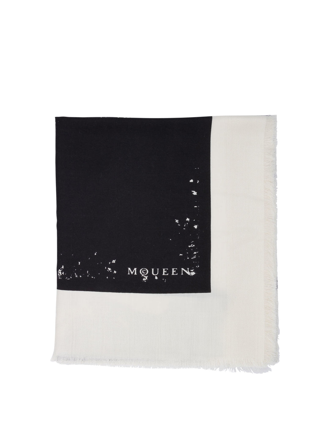 Alexander Mcqueen Scarf With Logo Mcqueen Sciarpe & Foulard - White | 8722c22a67879a8d977ec411d4787a3e70612659