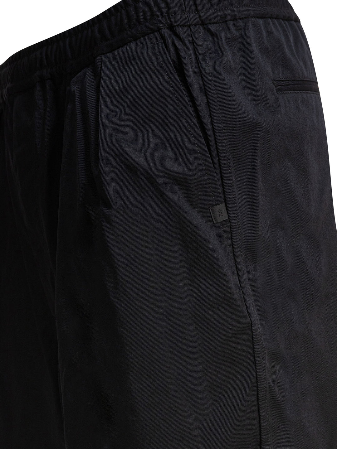 Daiwa Pier 39 Tech Easy Shorts - Black | 1139d65ccbdc43d1a726f700087b6e34b4e204b3