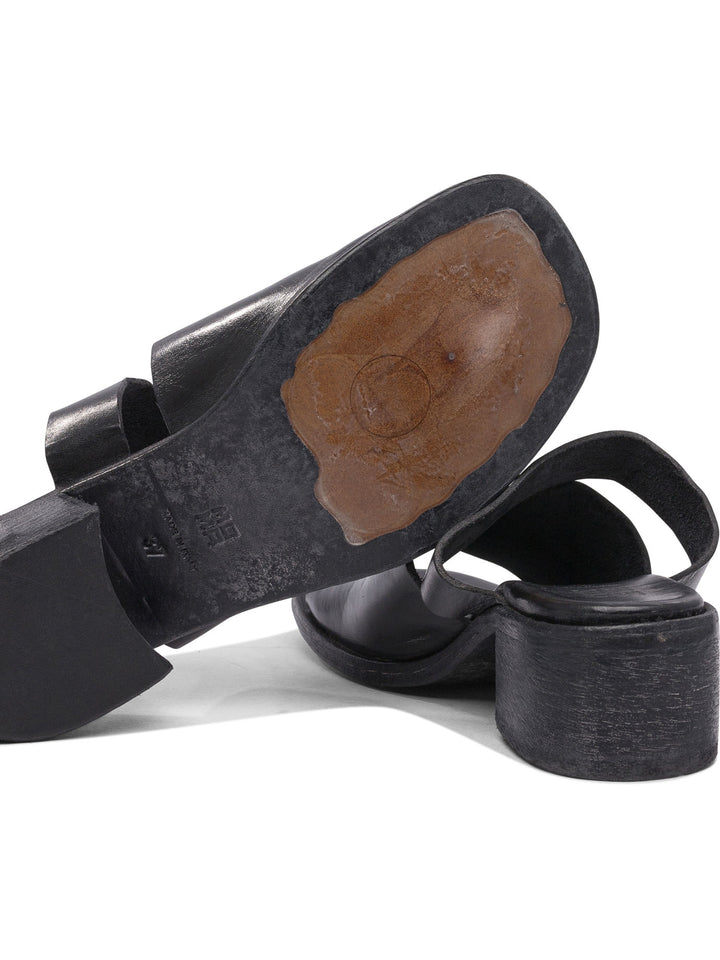 Moma  Sandals - Black | 3942a326bb9ea6a7db2514e7cd06254ba38c4cd1