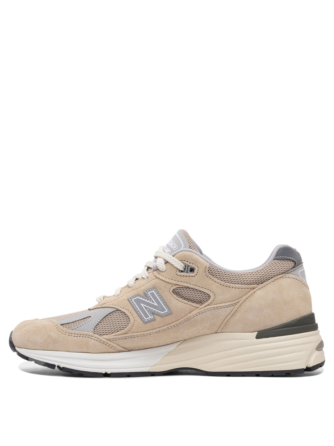 New Balance Elevated Essentials Made In Uk991v2 Sneakers & Slip-On - Beige | 63eaed9a28bb477426e267629393e26f0da21892