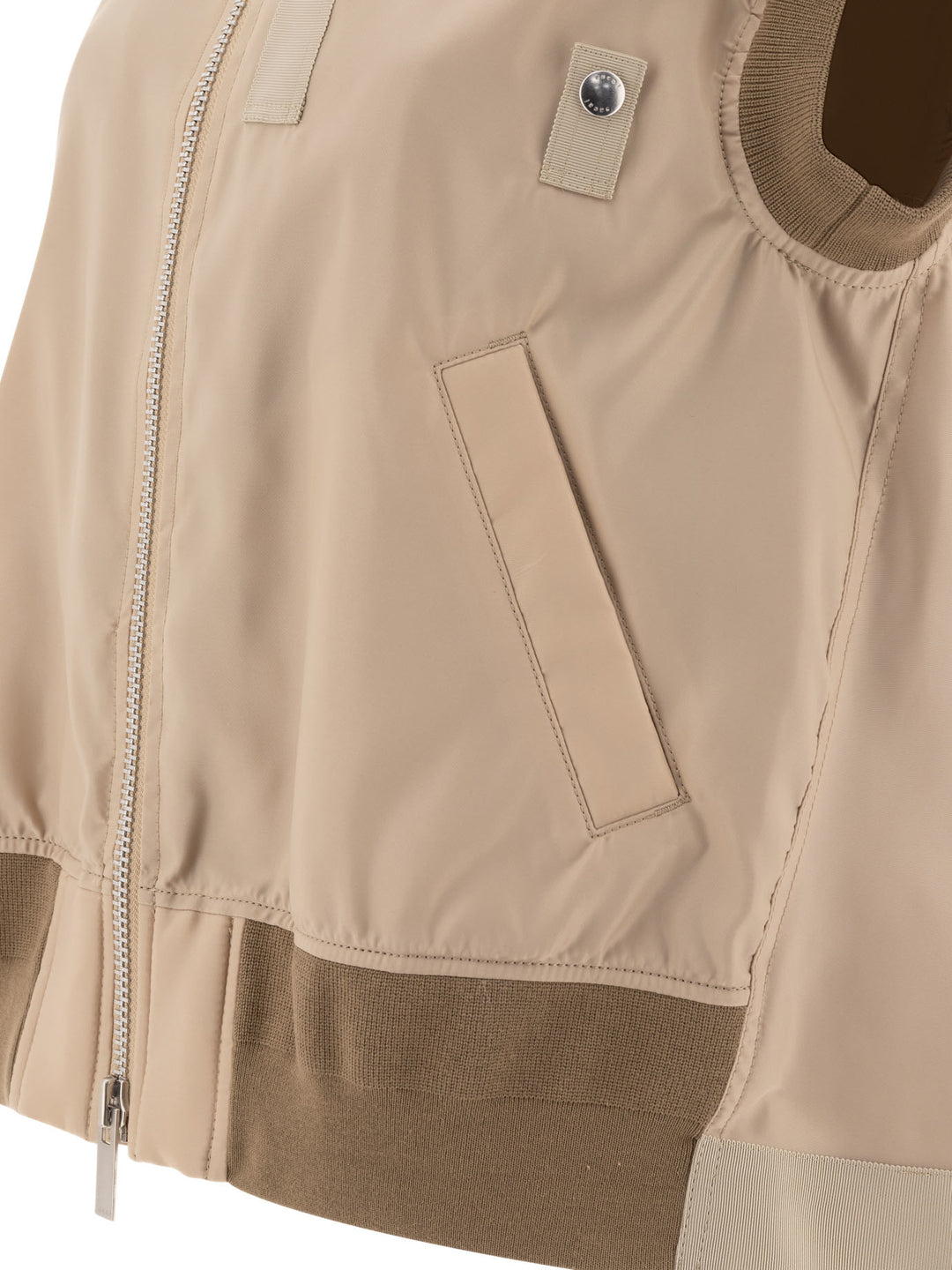 Sacai Nylon Twill Vest Jacket Jackets and Coats - Beige | f4e1e6835ace57ab26cde406b148cda5f48871db